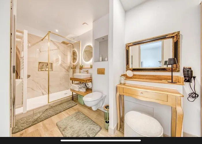 住宿加早餐酒店 Le Patio Du Port